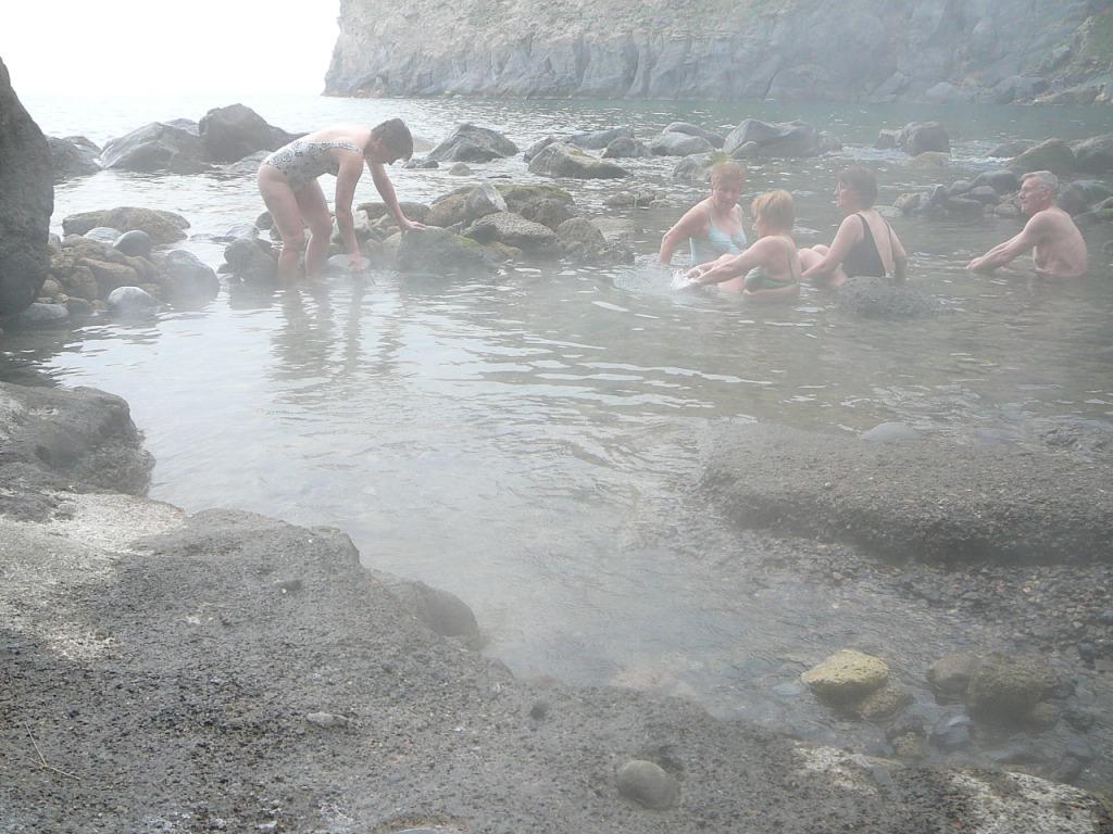Insel Ischia. Baden in Thermalwasser