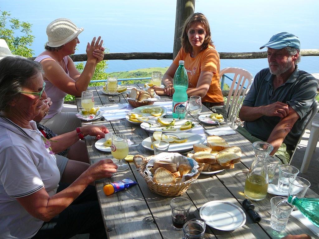 Ischia Urlaub mit Meerblick und Reiseinformationen
